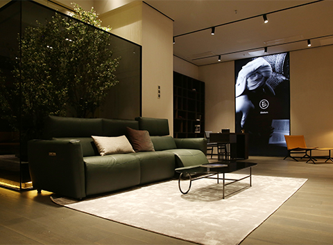 P02 1 5 Recliner sofa