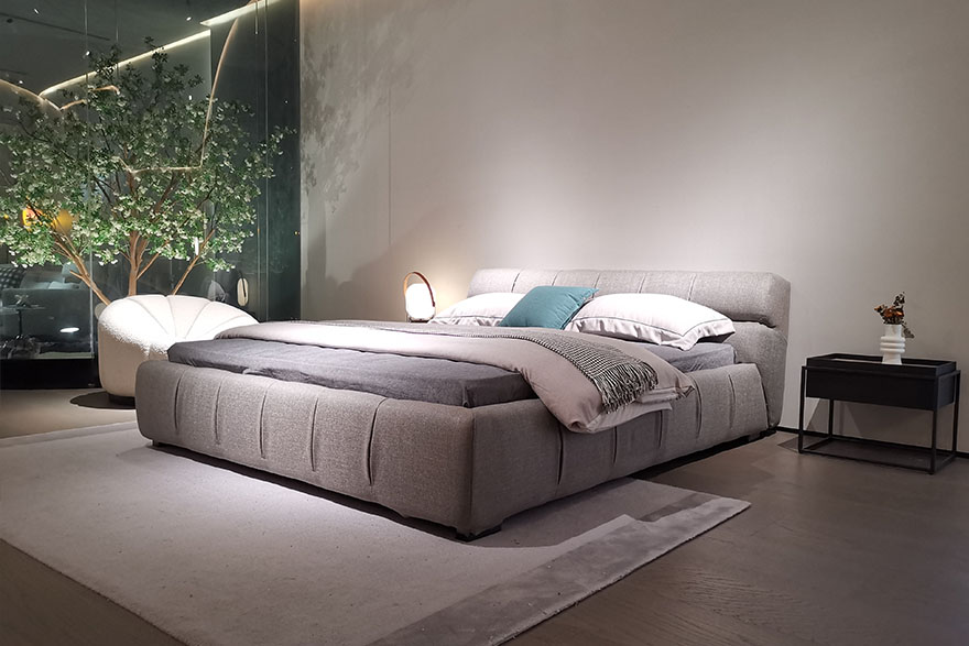 king upholstered bedroom set T1503-4 (2)