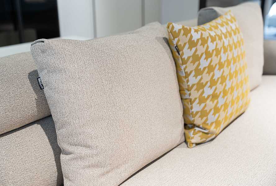 Performance Fabric Sofa Hardy S2012(6)