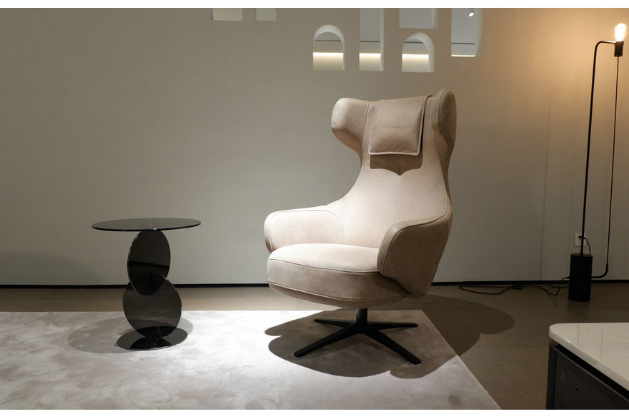 Metal And Glass Side Table Lance1