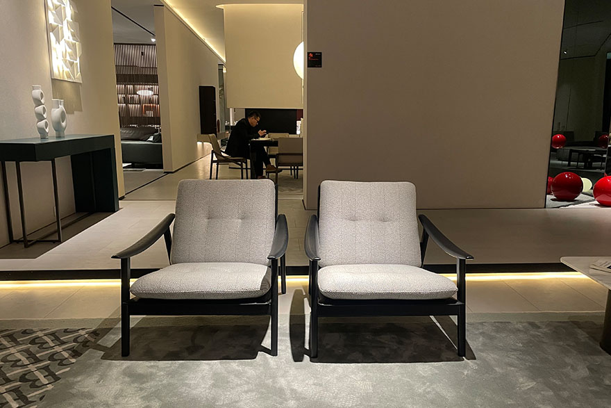 minimalist armchair L23XY X005 Finn 02